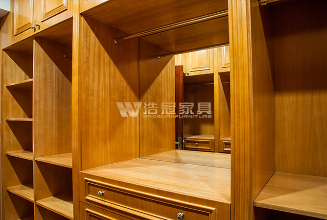 整體衣柜-浩冠家具案例