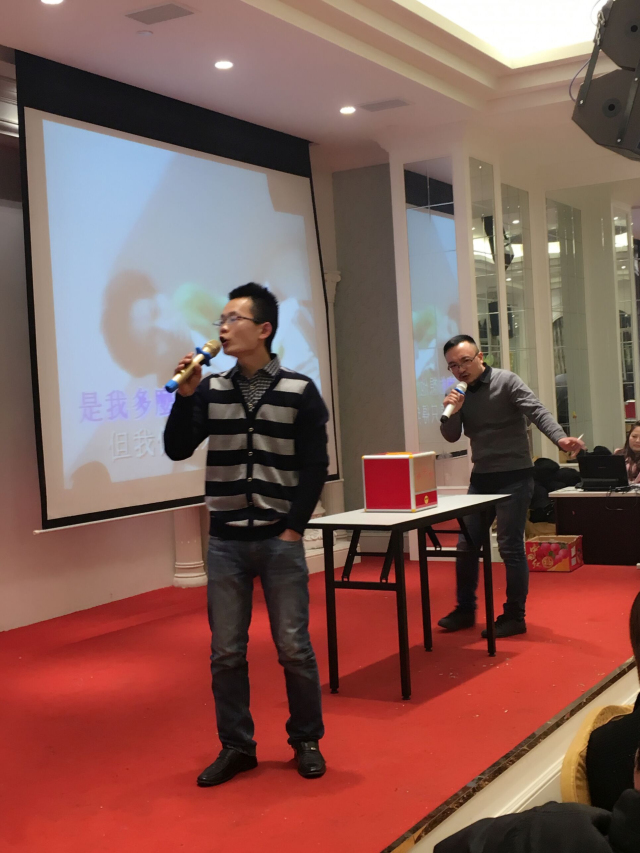 著名設計師同臺表演