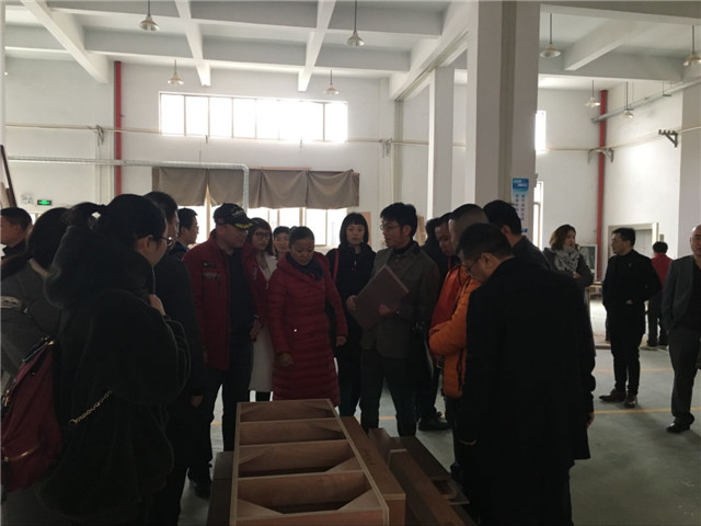 林總給大家講解工藝.jpg
